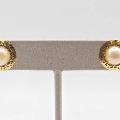 358 • 14k gold pearl earrings