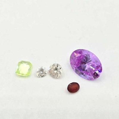 582 • semi precious stones, 4.1g