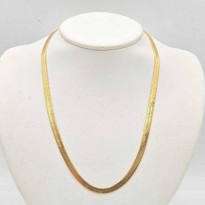 372 • 10k gold chain, 14.5g