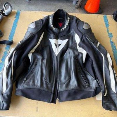 1502 • dainese leather jacket