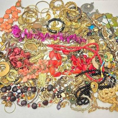 560 • costume jewelry
