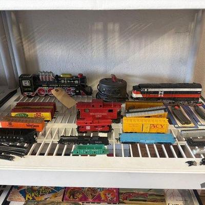 1068 • train collection