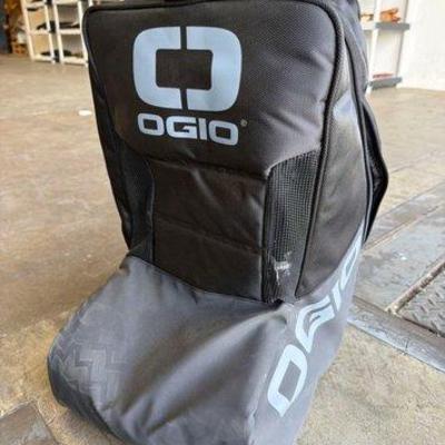 1516 • ogio boot bag with boots