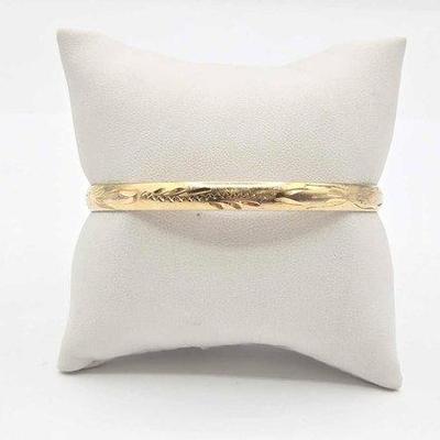 376 • 10k gold bangle bracelet, 9.5g