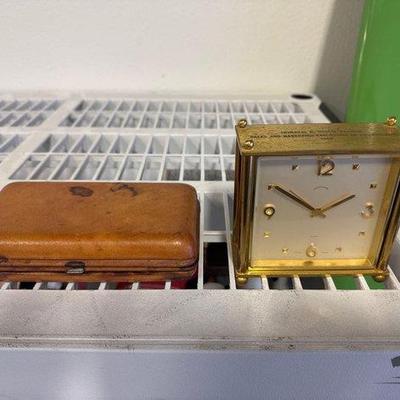 2062 • aimor fm am radio, bailey banks & biddle clock