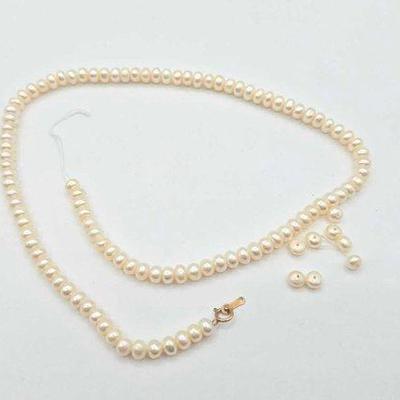 580 • pearl necklace, 19.1g