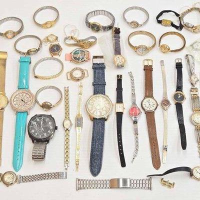 626 • approx. (39) watches