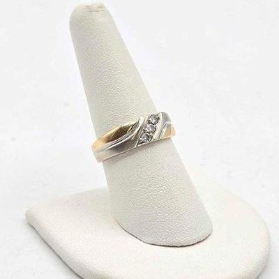 252 • 14k gold and diamond ring, 6.3g