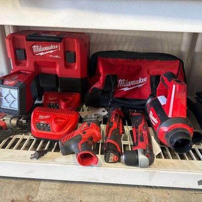 1050 • milwaukee power tools with bag