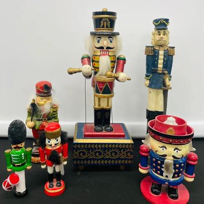 Vintage Wooden Nutcrackers Lot 7 Of 7 
