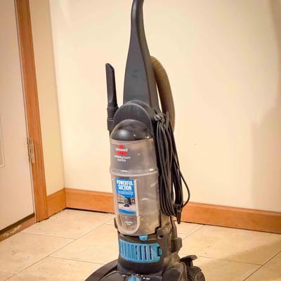 Bissel Model 68C77 Vacuum