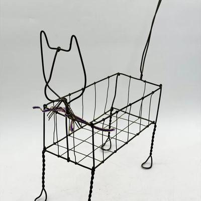 Wire Cat Basket 
