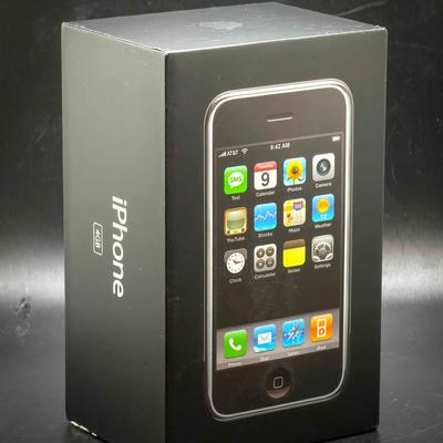 Empty Apple iPhone 2G (4GB) Retail Box – Original 2007 Packaging