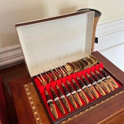 Sale Photo Thumbnail #104