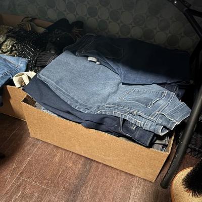 Sale Photo Thumbnail #318