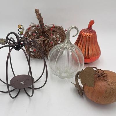 Pumpkin Themed Decor Pieces - Seasonal Decor 