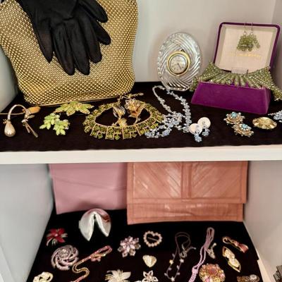 Sale Photo Thumbnail #9