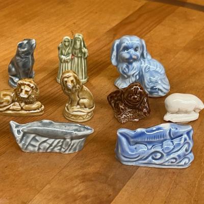 Collection of assorted Wade Whimsies ceramic figurines
