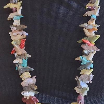 Zuni Carved Animal Fetish Necklace – Multi-Stone, Hand-Carved, Traditional Style
