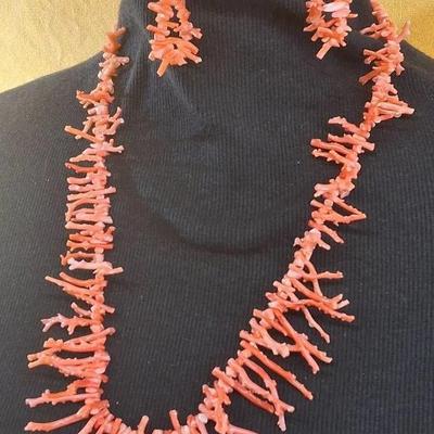 Vintage Faux Coral Branch Necklace & Earrings Set – Gold-Tone Clasp