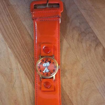 Vintage Swiss-Made Snoopy “Bone Hands” Wristwatch  