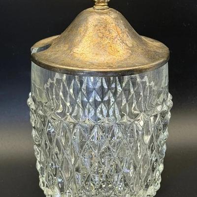 Diamond Point Dish With Metal Lid