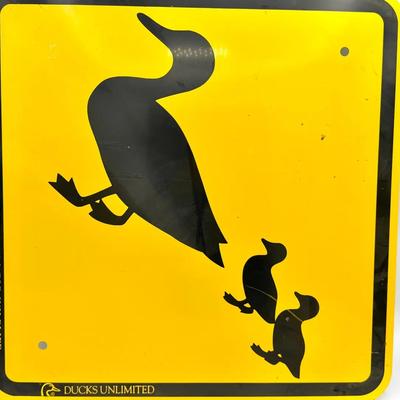 Metal Duck Crossing Sign