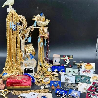 Huge Jewelry Lot
