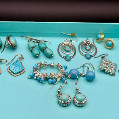 Beautiful Blue Earring Lot