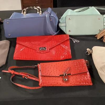 Lot Of Assorted Women’s Purses