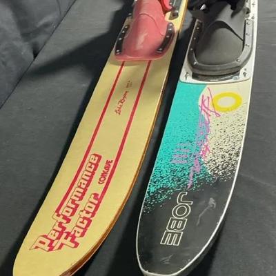 Water Skiis 
