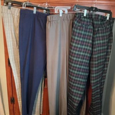 Women’s Pants & Denim – Mixed Styles, Colors & Fabrics