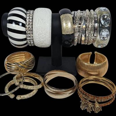 Sale Photo Thumbnail #179