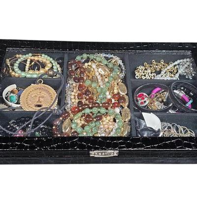 Sale Photo Thumbnail #102