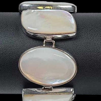 Sale Photo Thumbnail #10