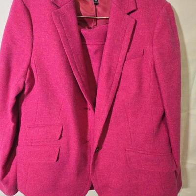 Stylish Pink Wool Skirt Suite