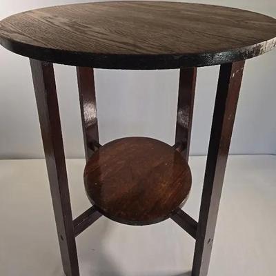 HT Cushman Round Craftsman Table