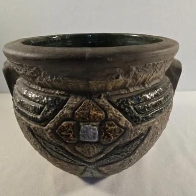 Roseville Mostique, Antique Planter