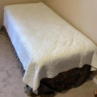 Twin Bed With Nice Pillow Top Mattress