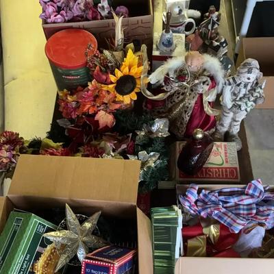 Seasonal Decor Lot - Christmas/Fall
