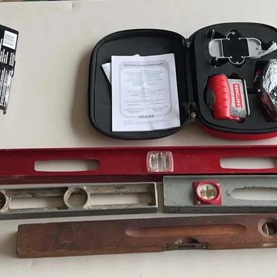 Levels featuring a Craftsman laser track.  Never Used