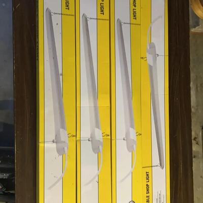 New Unopened 4 Shop Lights, Led And Linkable