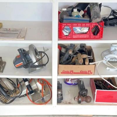 Miscellaneous lot featuring a bench Vice, Trailer Hitches And More