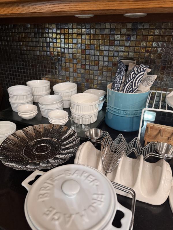 Sale Photo Thumbnail #2