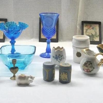 Knick Knacks & Decorative Pieces