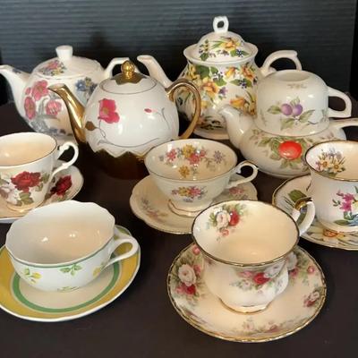 Teapots & Fine China Cups Featuring Wedgwood, Andrea by Sadek & Hutschenreuther Bavaria