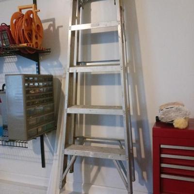 Sale Photo Thumbnail #143