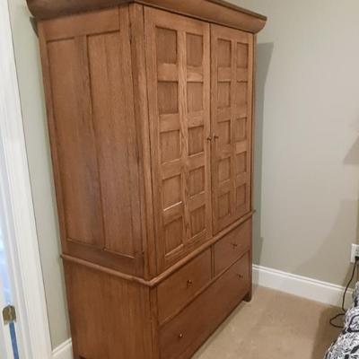 Sale Photo Thumbnail #33