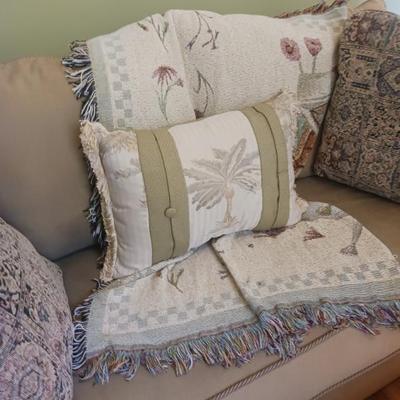 Sale Photo Thumbnail #127