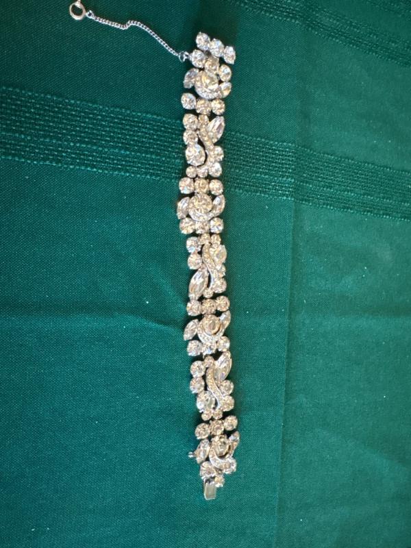 Sale Photo Thumbnail #65